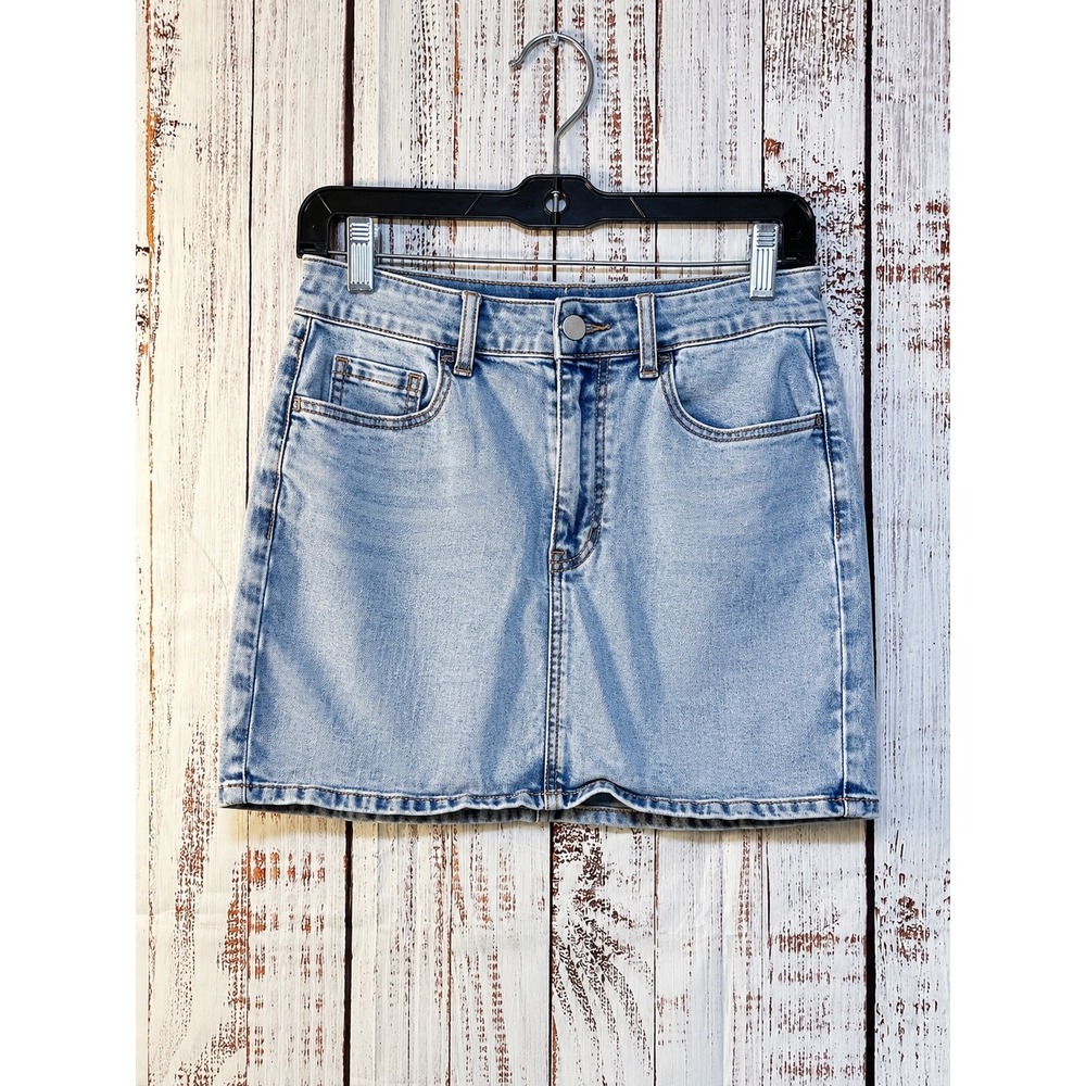 GUESS Denim Mini Skirt Womens M Light Wash High Rise Raw Hem Y2K Jean Skirt